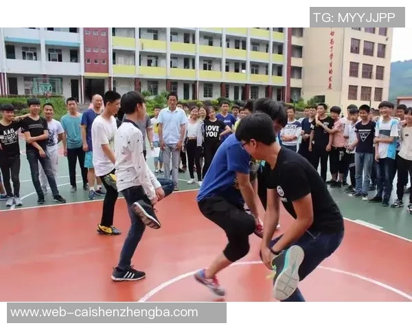 江西足球队奋勇争先力争上游展现青春风采与团队精神